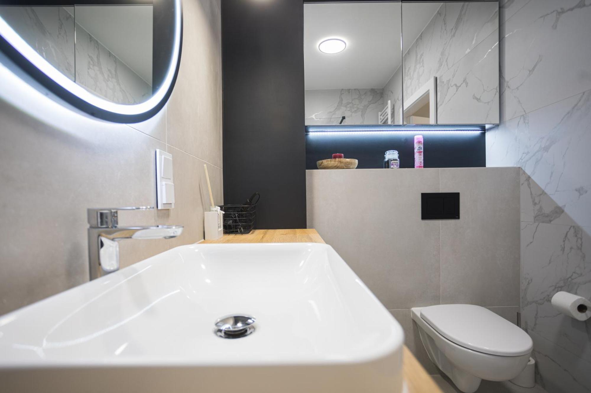 Komfort W Centrum Parking Leilighet
